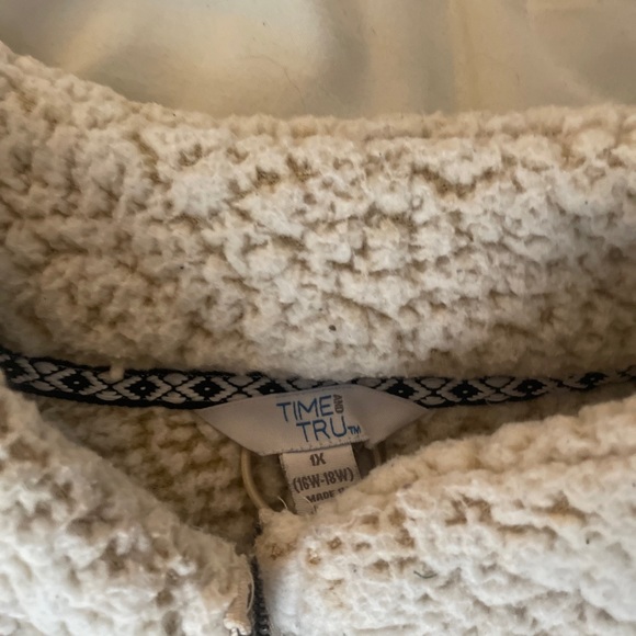 Time And True XL 16-18 Fluffy Off-White Thick Jacket 1x Plus Woman’s Sherpa - Picture 3 of 4